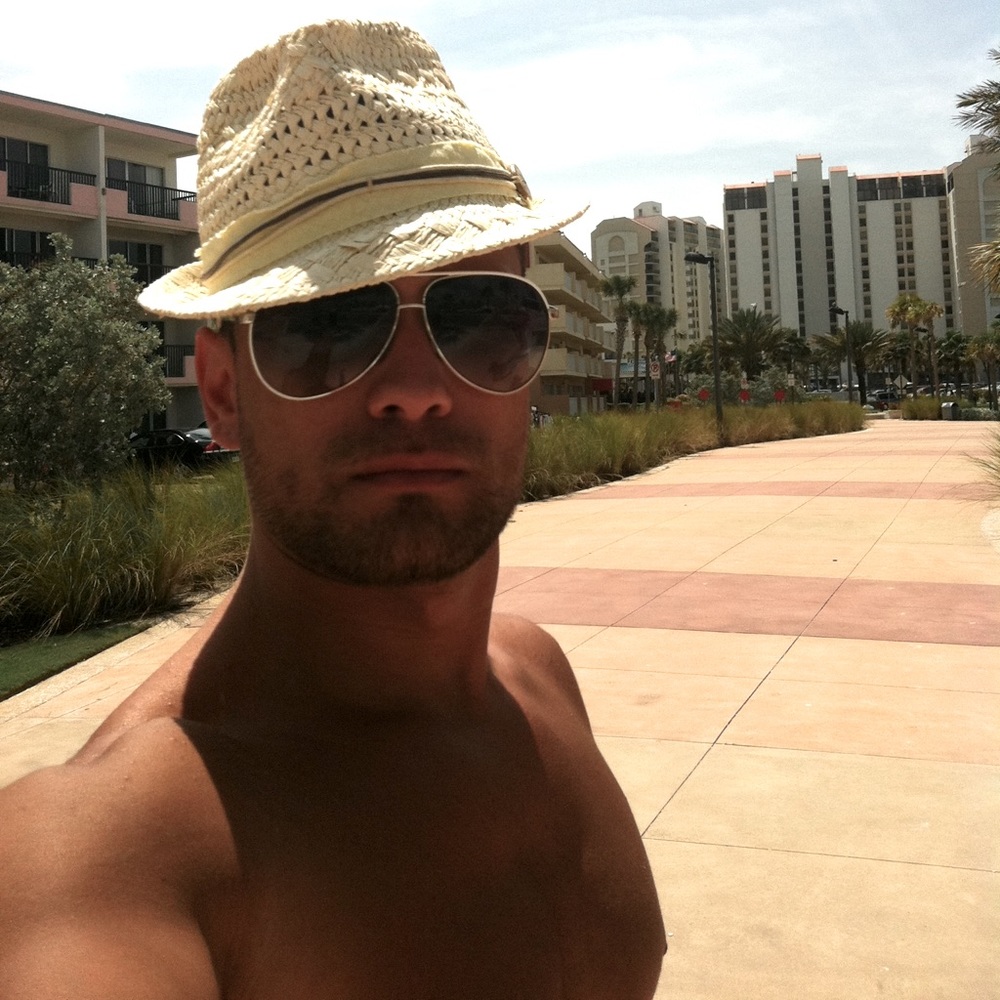 Meet your Posher, Manuel